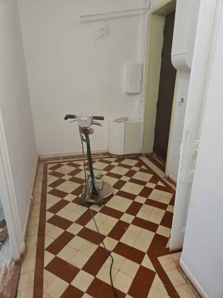 Chantier marbre en cours — mars 2026